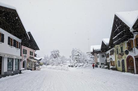 Wintermärchen in Mittenwald — 25 Bilder / Féerie hivernale à Mittenwald — 25 photos