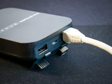 Examen RAVPower FileHub : routeur et stockage de données en déplacement RAVPower FileHub