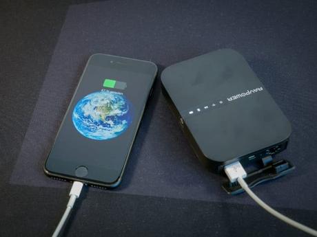 Examen RAVPower FileHub : routeur et stockage de données en déplacement RAVPower FileHub