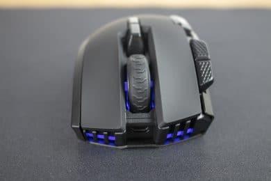 Examen de la souris de jeu sans fil Corsair Ironclaw RGB