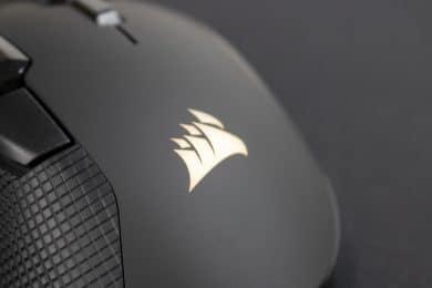 Examen de la souris de jeu sans fil Corsair Ironclaw RGB