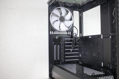 Examen du boîtier Fractal Design Define S2 Vision RGB