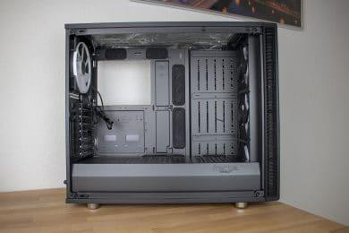 Examen du boîtier Fractal Design Define S2 Vision RGB