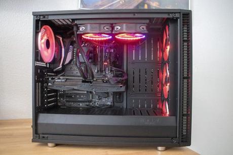 Examen du boîtier Fractal Design Define S2 Vision RGB