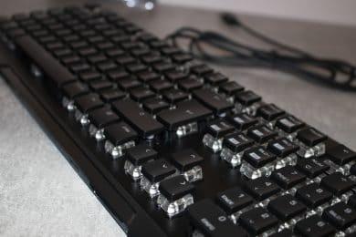 Examen du clavier de jeu ROCCAT Vulcan 80