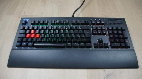 Examen du clavier de jeu TT Premium X1 RVB