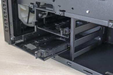 Kolink Horizon RGB : une tour midi spacieuse avec beaucoup de verre et RVB examinée