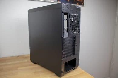 Examen Inter-Tech S-3901 Impulse : boîtier de milieu de gamme avec éclairage RVB adressable accrocheur Inter-Tech S-3901 Impulsion