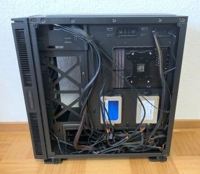 Enermax Equilence : tour midi avec panneau de verre foncé examinée Enermax Equilence : tour midi avec panneau de verre foncé examinée