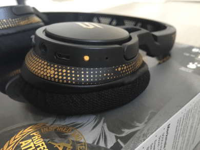 Le voyant clignote en rouge.