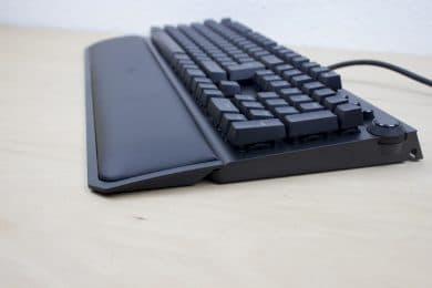 Razer BlackWidow Elite Review : ancienne version rééditée Capuchons de touches Razer BlackWidow Elite Hohe