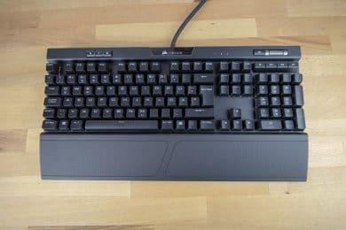 Examen du clavier de jeu Corsair K70 RGB MK.2 Corsair K70 RGB MK.2 avec repose-poignets