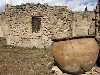 L'Etat d'urgence pour sauver Pompéi de l'incurie - Vu sur France 24