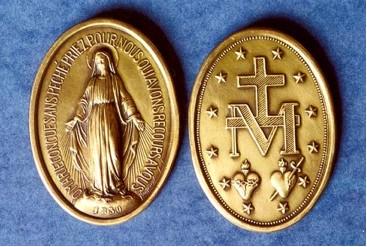 Mois d'août : La Médaille ou le Chemin de Marie