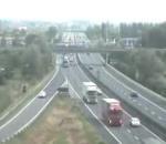 vidéo italie autoroute accident camion