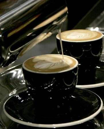 La caféine, l’effet, les effets de la caféine avec café et les autres boissons