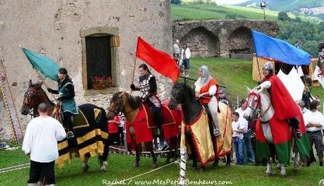 Cracheurs de feu et tournois à la fête médiévale du Château de Sierck (photos)