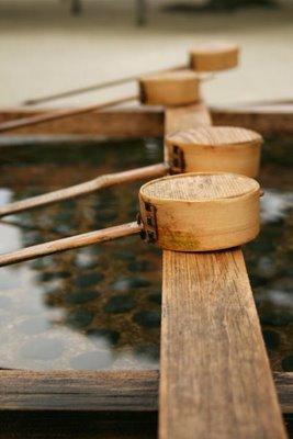 Un peu d'eau pour nos mains... et plus