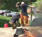 vidéo skateur pantalon feu