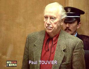 Faites entrer l'accusé