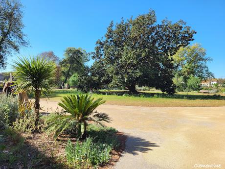 Le Château de Laurens à Agde, la Ferme Marine à Marseillan et le Moulin à huile du Mont Ramus à Bessan