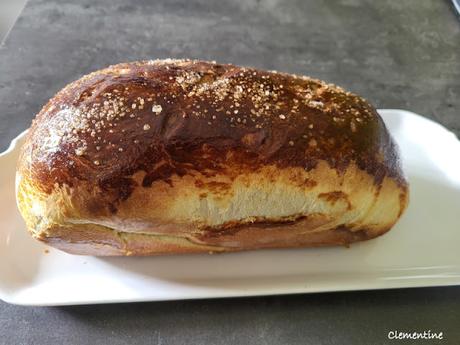 Saucisson de Lyon brioché