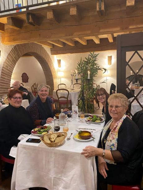 Restaurant Domaine Rombeau à Rivesaltes - Les retrouvailles avec d'anciennes collègues de travail Restaurant Domaine Rombeau à Rivesaltes - Les retrouvailles avec d'anciennes collègues de travail