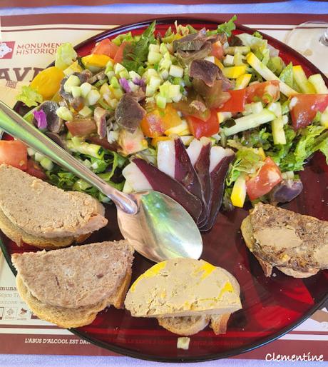 Le Mas Cané à Oms (Pyrénées Orientales) Le Mas Cané à Oms (Pyrénées Orientales)