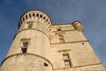 Le_chateau_de_Gordes_monument_central_du_village_album_thumb