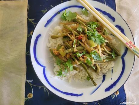 Haricots verts avec cacahuètes Haricots verts avec cacahuètes