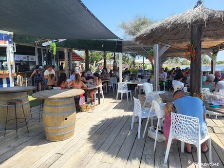 Le Cercle Néerlandais Catalunya cherche de la fraîcheur au bord de l'eau au Barcares
