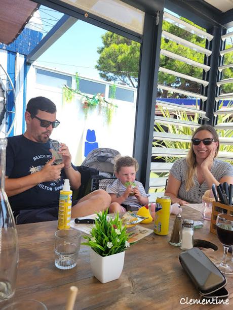Le Cercle Néerlandais Catalunya cherche de la fraîcheur au bord de l'eau au Barcares