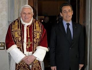 Et Sarkozy rencontra le pape.