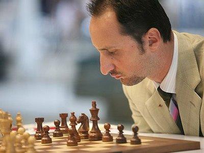 Veselin Topalov en tête du tournoi d'échecs de Bilbao