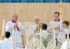 Benoît XVI aux Invalides : vénérons le sacrement du Corps et du Sang de Notre-Seigneur