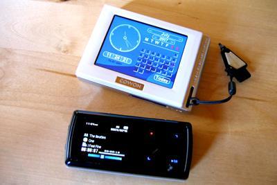 Review du Cowon iAUdio 7 et de l'Insignia NS-DV
