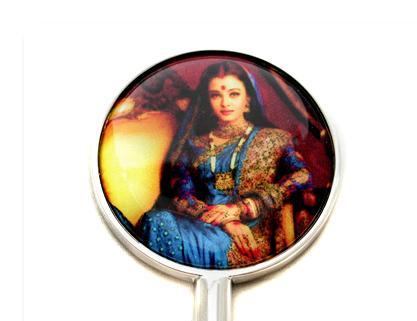 Accroche sac Bollywood - 8.90 euros