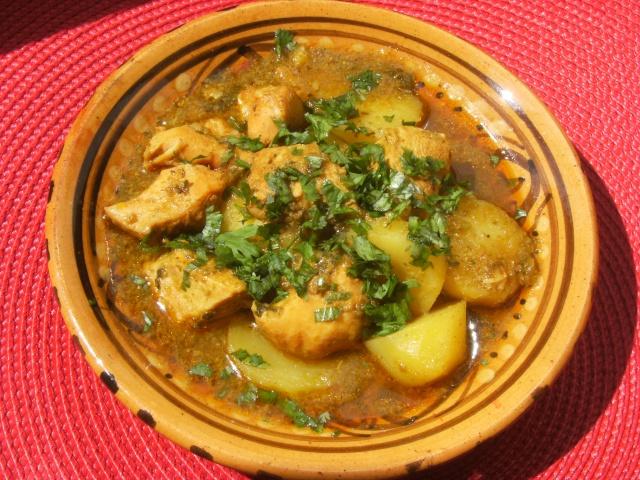 Tajine Batata/ Djej ( pommes de terre/ poulet ) EXPRESS