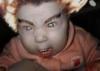 Humour : un bébé transformé en personnages célèbres Bébé monstre