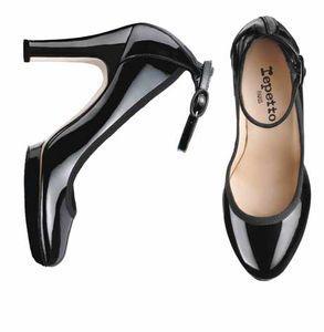 Des chaussures et des vêtements chez Repetto noir_vernis