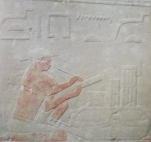 SALLE 4 - LE MASTABA D'AKHETHETEP : II. Façade et couloir d'entrée