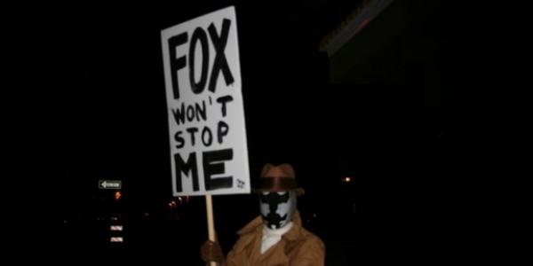 Watchmen, Roarschach décide de manifester devant la FOX