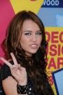 Miley Cyrus : toujours en mode V