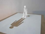 sculpture en papier squelette penseur
