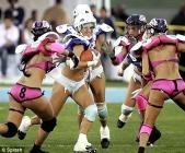 Ces demoiselles jouent au football américain en lingerie