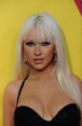 Christina Aguilera : robe de soirée glamour et épaules dégagées