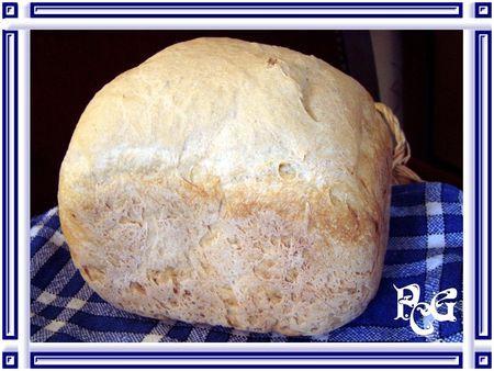 Un bon p'tit pain tout simplement Un bon p'tit pain tout simplement