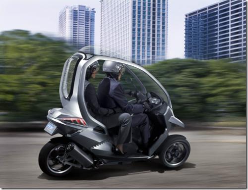 Hymotion3, le scooter 3 roues carross?? (avec un toit) et hybride de Peugeot