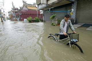 Typhon Sinlaku passé, blessures sont restées