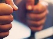 père fait emprisonner fils pour être trop paresseux